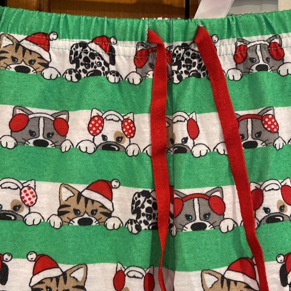 EUC! Girls size 20, Justice Christmas sleepwear pajama set with puppies, dogs! - Picture 5 of 6